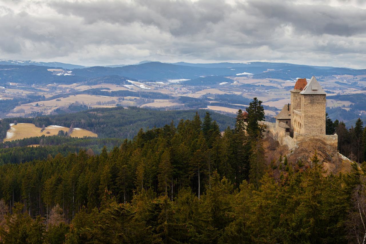 ホテル Statek Ceska Lipa Myslovice クラトビ エクステリア 写真