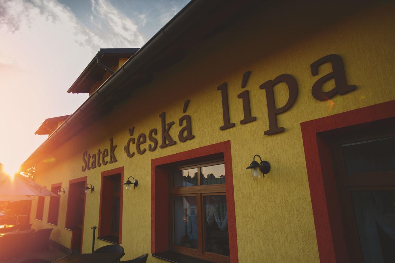 ホテル Statek Ceska Lipa Myslovice クラトビ エクステリア 写真